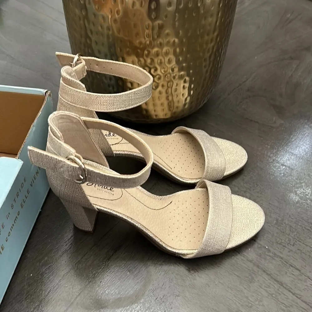 LIFESTRIDE Averly City Sandals (WIDE)